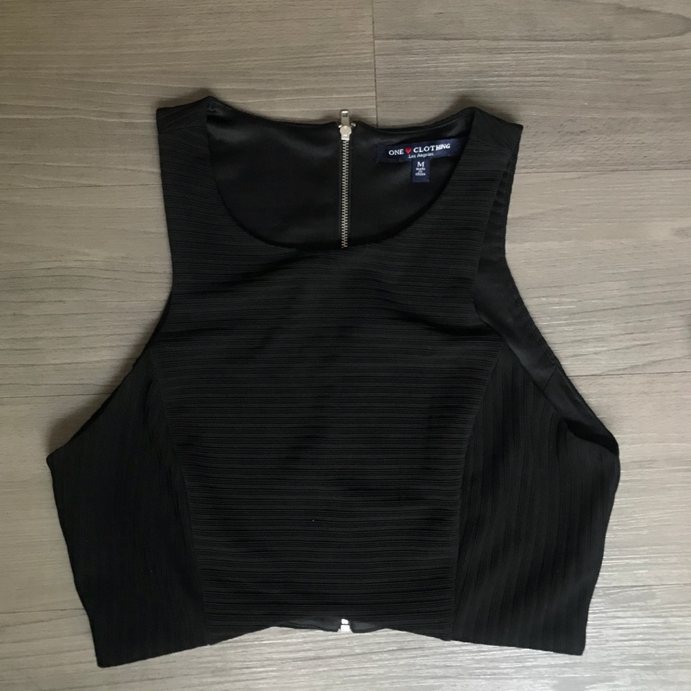 Black crop top